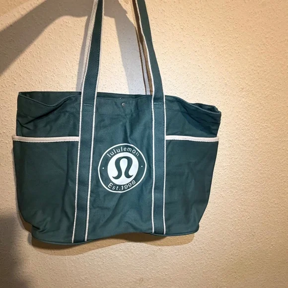 Lululemon Tote Bag - Picture 6 of 11